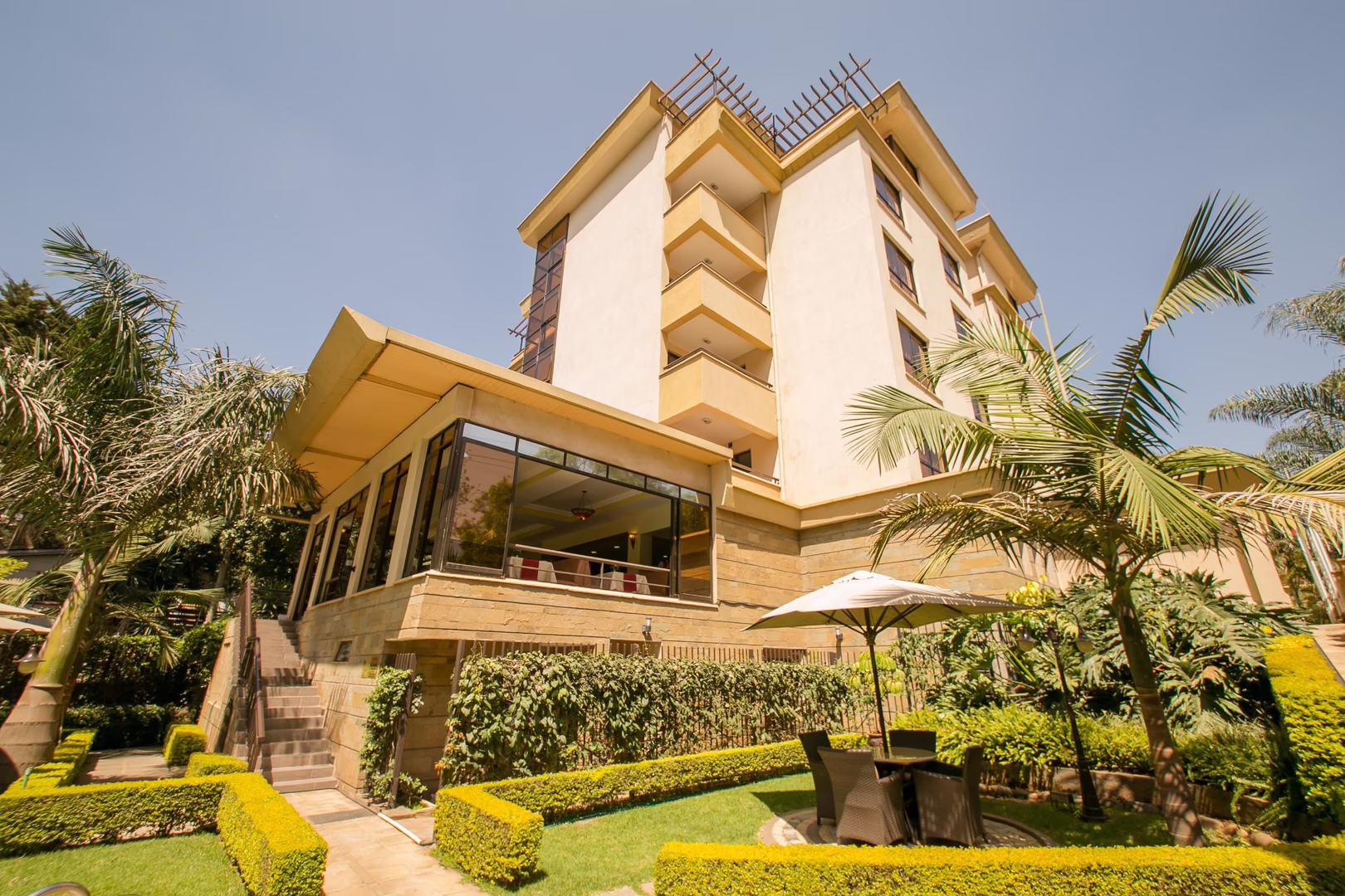 Waridi Paradise Hotel & Suites